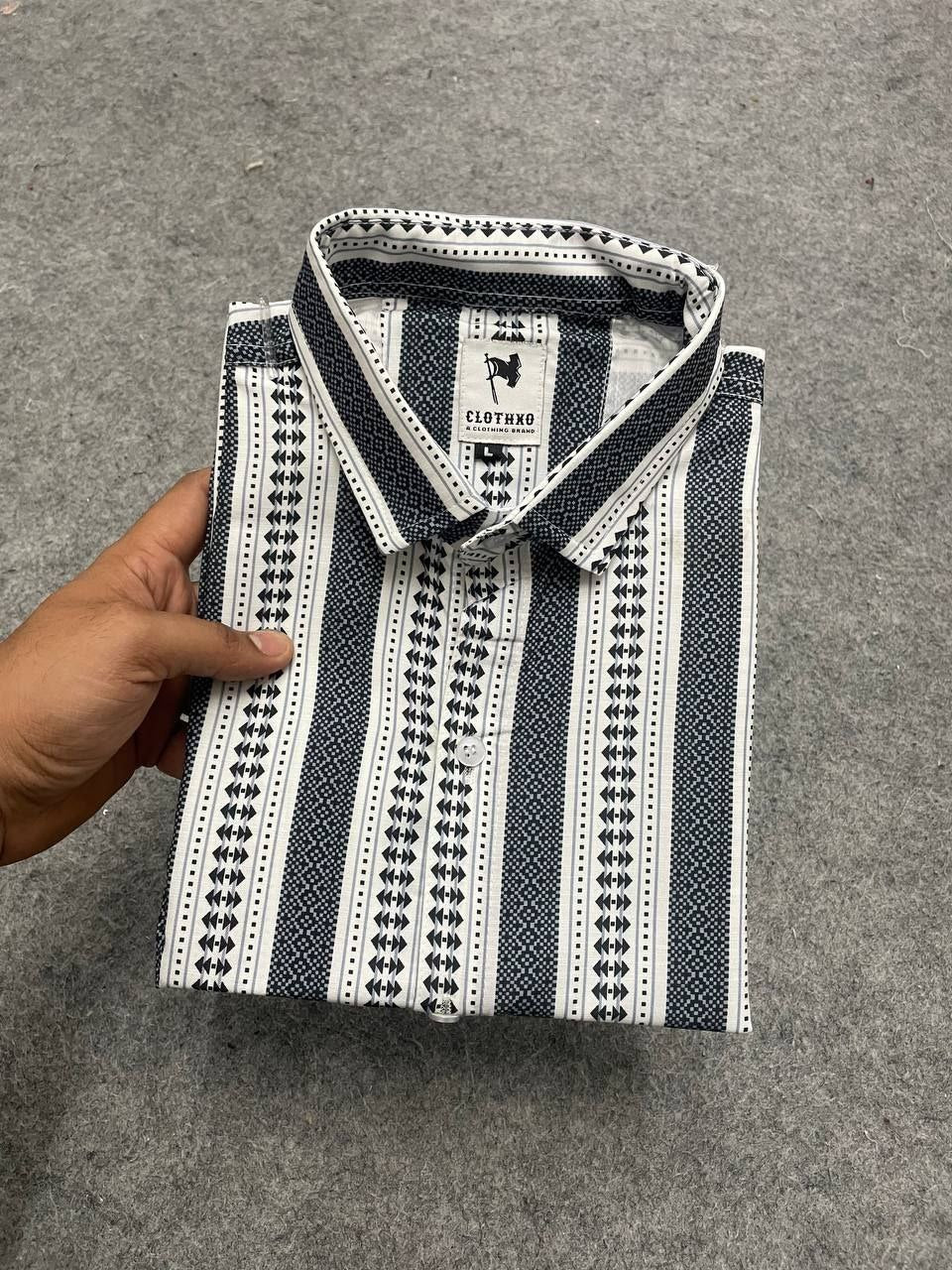 Stylish Casual & Classy  Printed Blind Cotton Half Sleeves Shirt